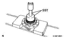 G04977084